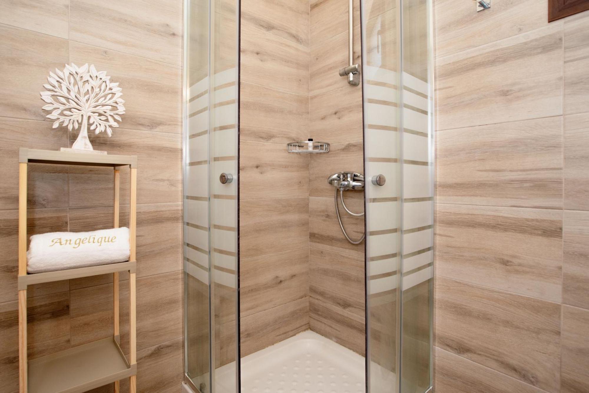 Apartament Angelique *